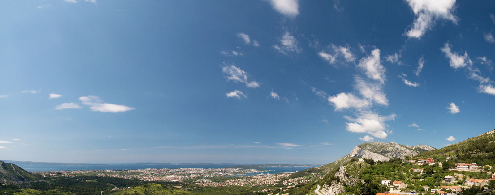 SPLIT2 PANORAMA